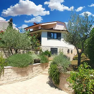  Apartment Val
